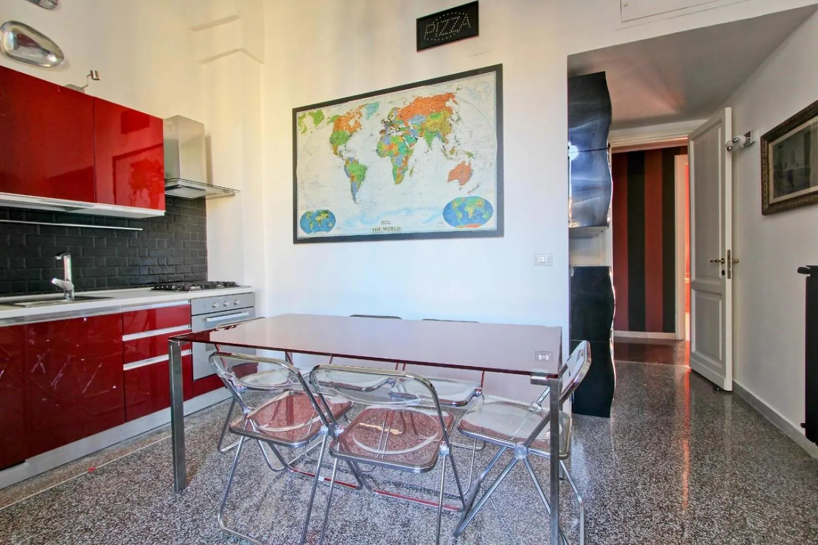 Tibullo ,Classico Ed Elegante Appartamento Rzym