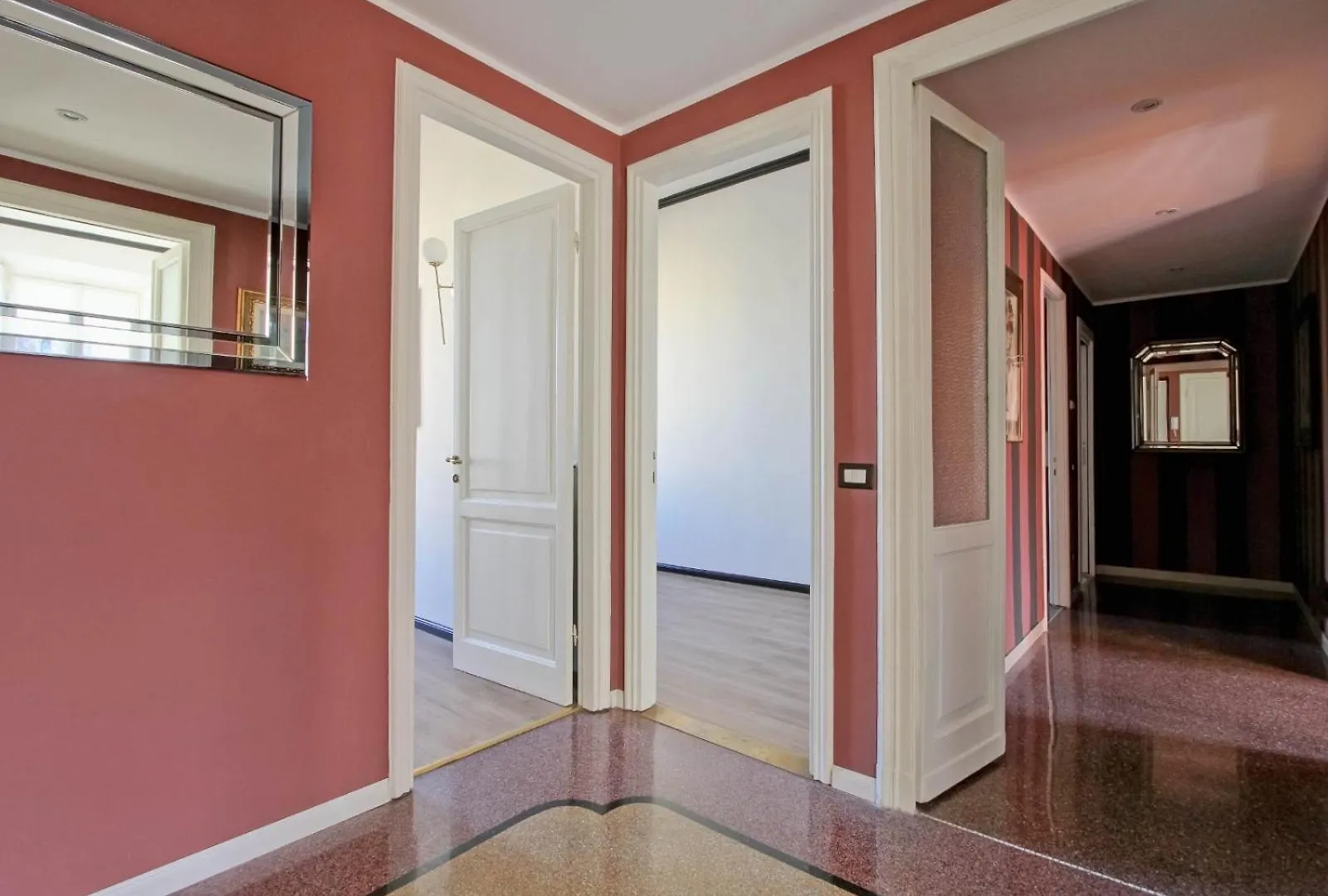 Tibullo ,Classico Ed Elegante Appartamento Rom 0*,  Italien